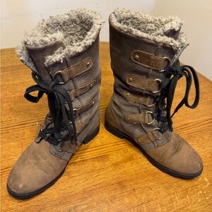 Sorel Women's Brown Lace-Up Winter Boots